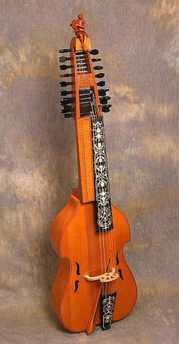 Baroque baryton